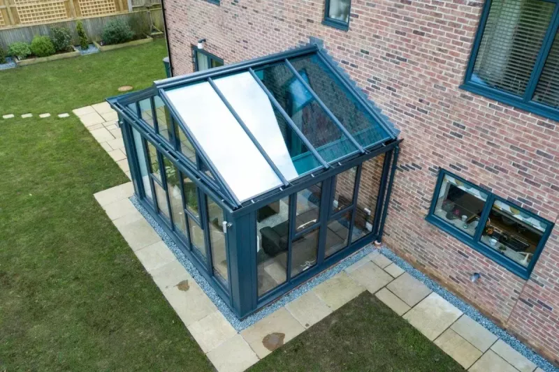 Gable-end-glass-roof-3