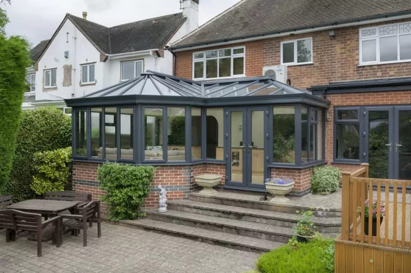 P-shaped-glass-roofs-1